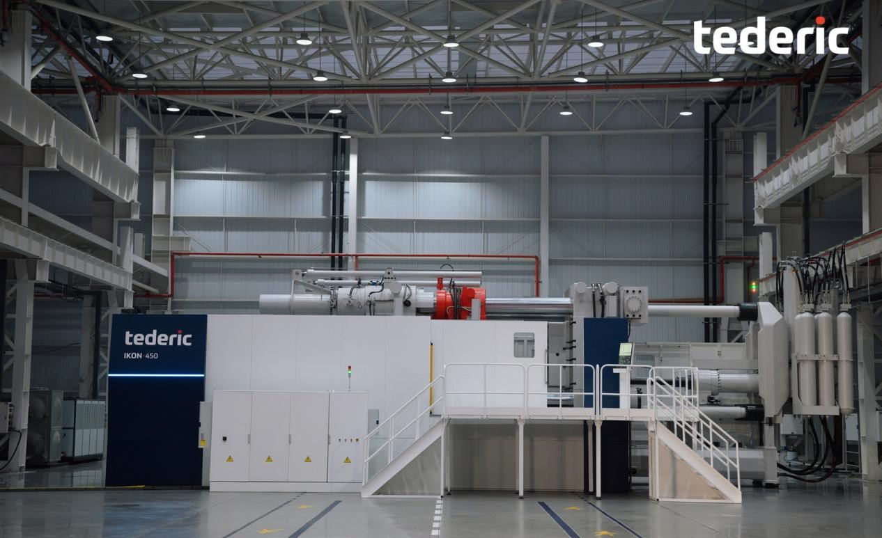 IKON系列大型壓鑄機(jī),具有無氣孔壓射、無飛邊成型、穩(wěn)定如一、經(jīng)久耐用的優(yōu)勢 IKON系列大型壓鑄機(jī),具有無氣孔壓射、無飛邊成型、穩(wěn)定如一、經(jīng)久耐用的優(yōu)勢